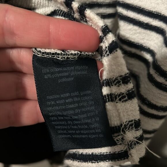 Tommy Hilfiger small cowl neck  D - Picture 5 of 6